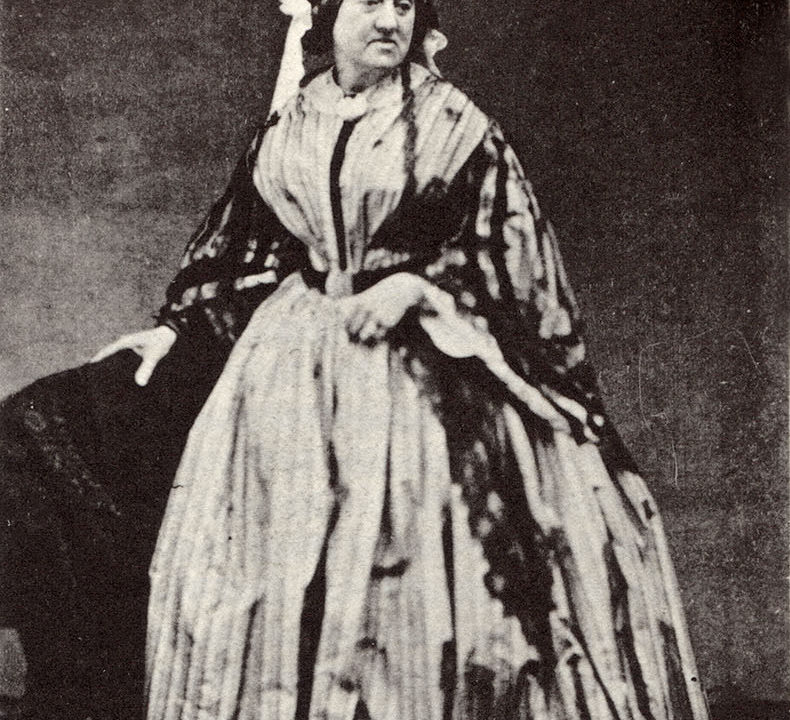 Retrato de Anna Atkins en un álbum imoreso 1861