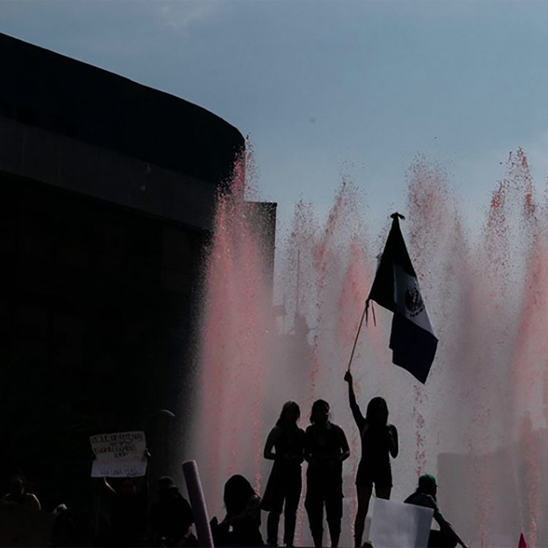 Marcha 8M canal de panama