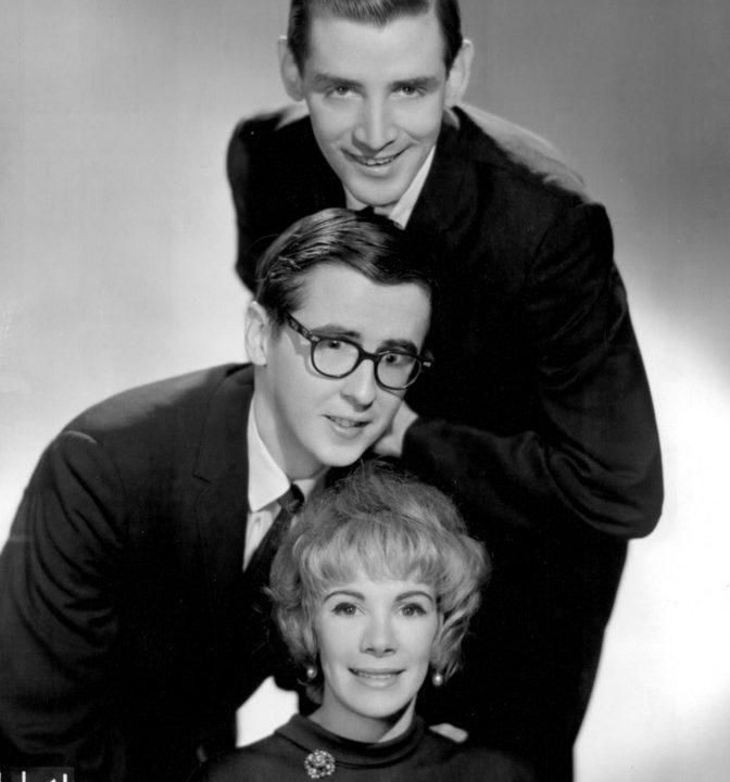 Jim Connell, Jake Holmes y Joan Rivers cuando formaban el equipo "Jim, Jake & Joan"