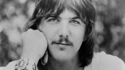 Retrato publicitario de Gram Parsons para Reprise Records