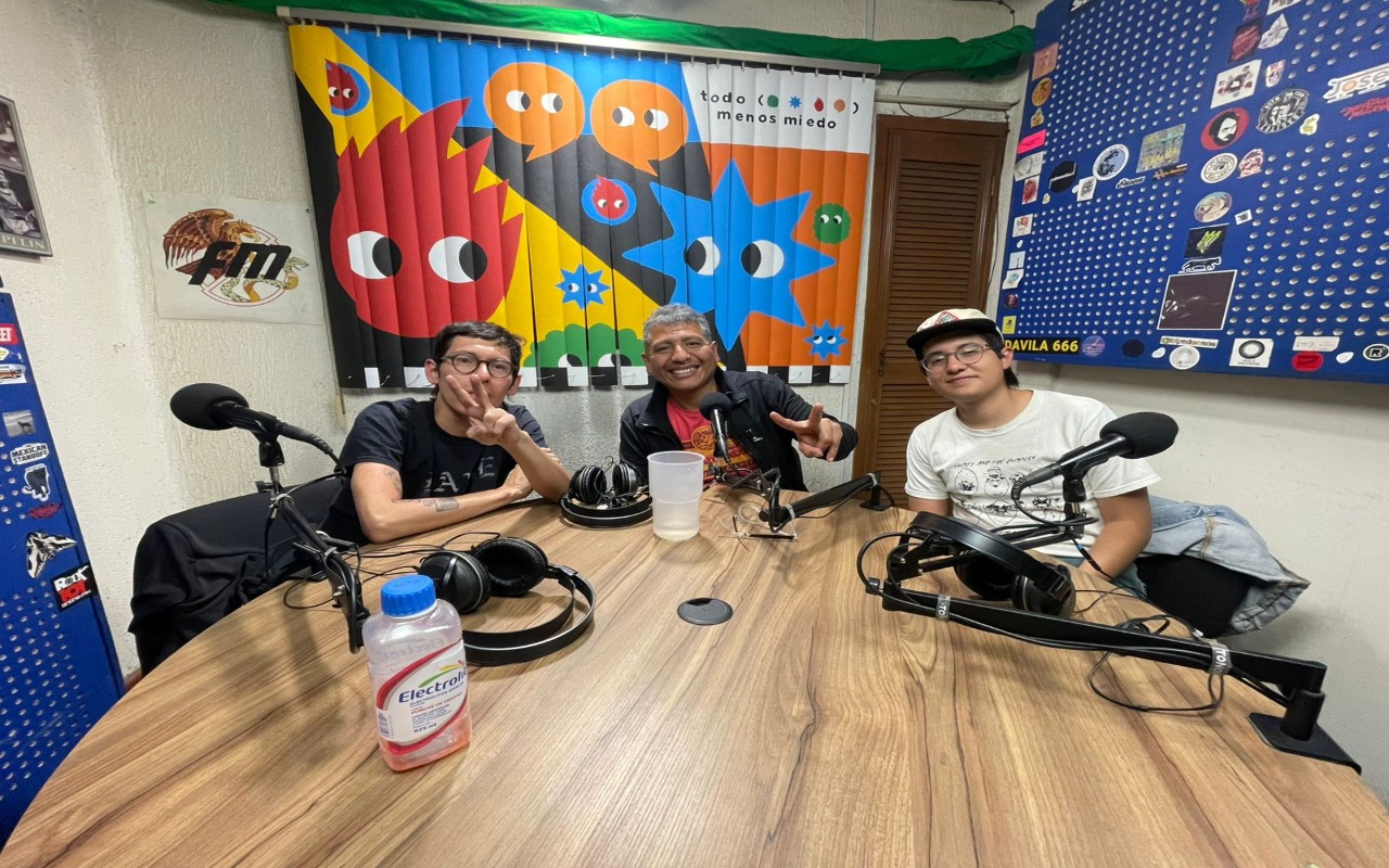 El Caos Soy Yo, Revenge Of The Nerds Mx, Memo Bautista, NoFm Radio